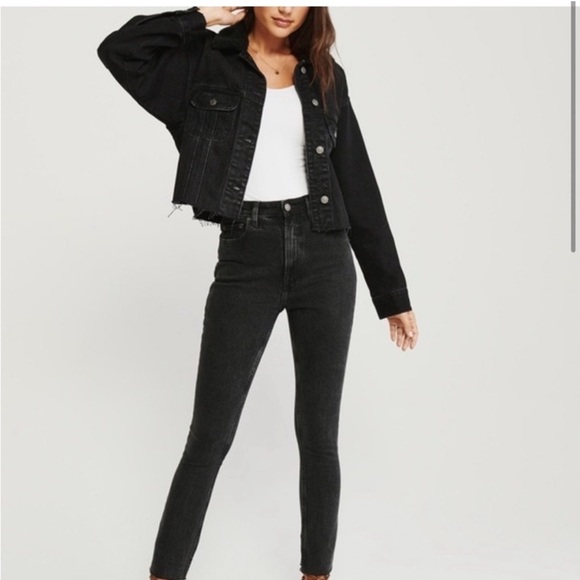 Abercrombie & Fitch Sherpa Collar Cropped Denim Jacket in Black Sz M - Picture 2 of 11